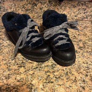 Russell & Bromley Black Leather Shoes – Size 39